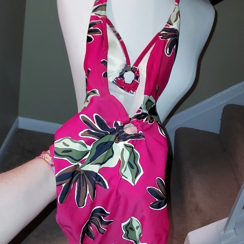 Be CREATIVE MAILLOT  Swimsuit  in excellent condition size Petit small